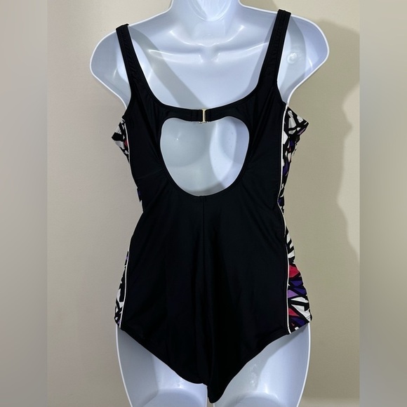 Catalina sz 16-18  swimsuit black with print fabric on the sides - Picture 3 of 9